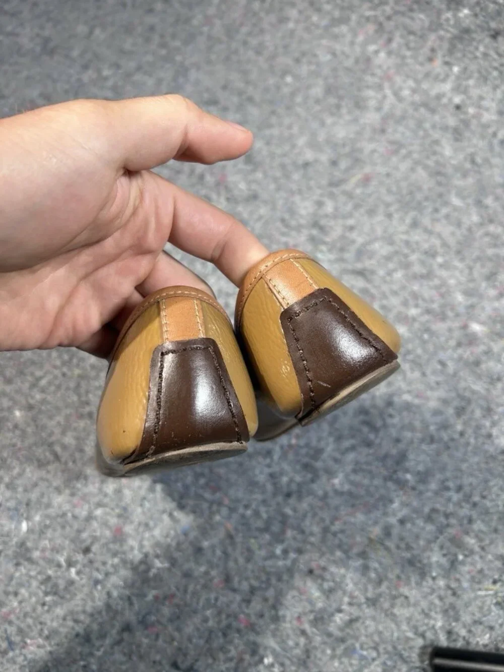 Tory Burch Reva Ballet Flats Camel Patent Leather Gold Logo Women’s Size 8.5M